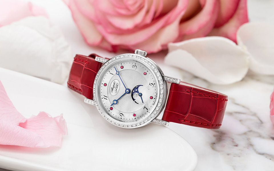 τρία-πολύτιμα-ρολόγια-για-τη-γιορτή-το-562278013