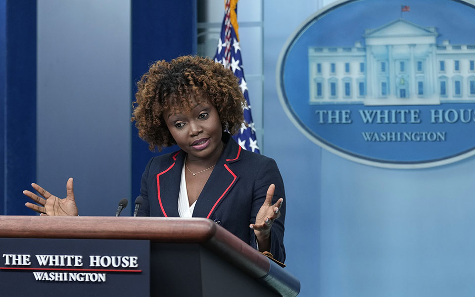 λευκός-οίκος-δυσαρέσκεια-από-την-απόφ-562282630