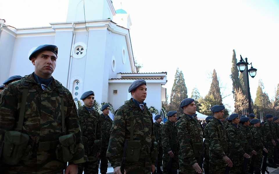 Πτώση Φάντομ: Το τελευταίο «αντίο» στον υποσμηναγό Μάριο-Μιχαήλ Τουρούτσικα-1