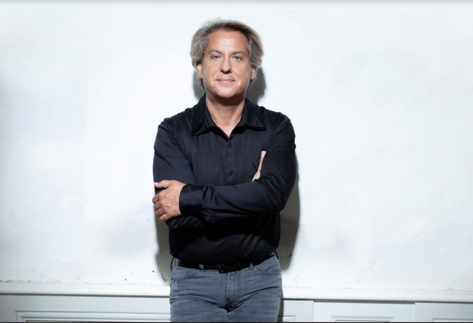 αλέν-λεφέβρ-εκπλήσσομαι-όταν-βλέπω-τ-562281832