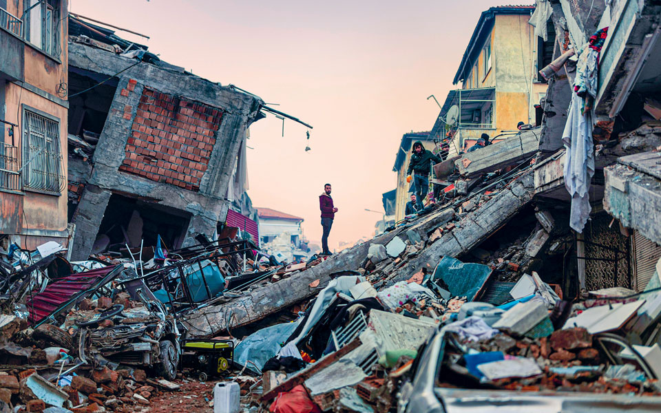 σεισμός-στην-τουρκία-η-ώρα-της-απολογί-562274872
