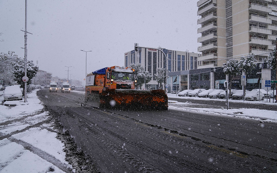 κακοκαιρία-μπάρμπαρα-πάνω-από-300-κλή-562269043