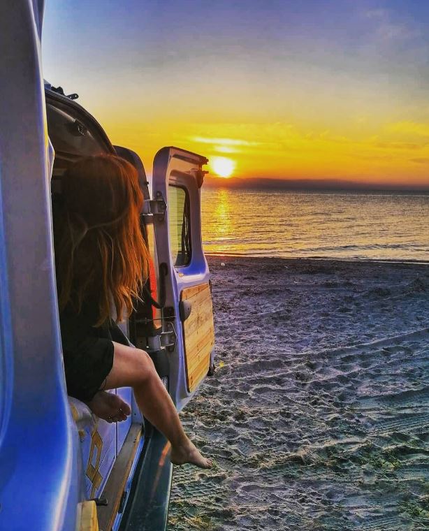 Από ένα διαμέρισμα της Μυκόνου στο Vanlife-5