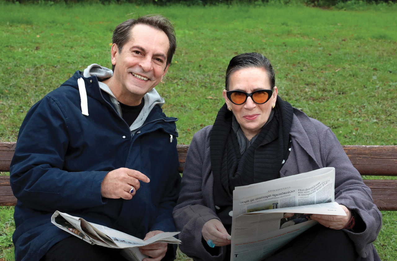 Η ιαματική δύναμη του στίχου της Λίνας Νικολακοπούλου και του Παρασκευά Καρασούλου στο Καφεθέατρο-2