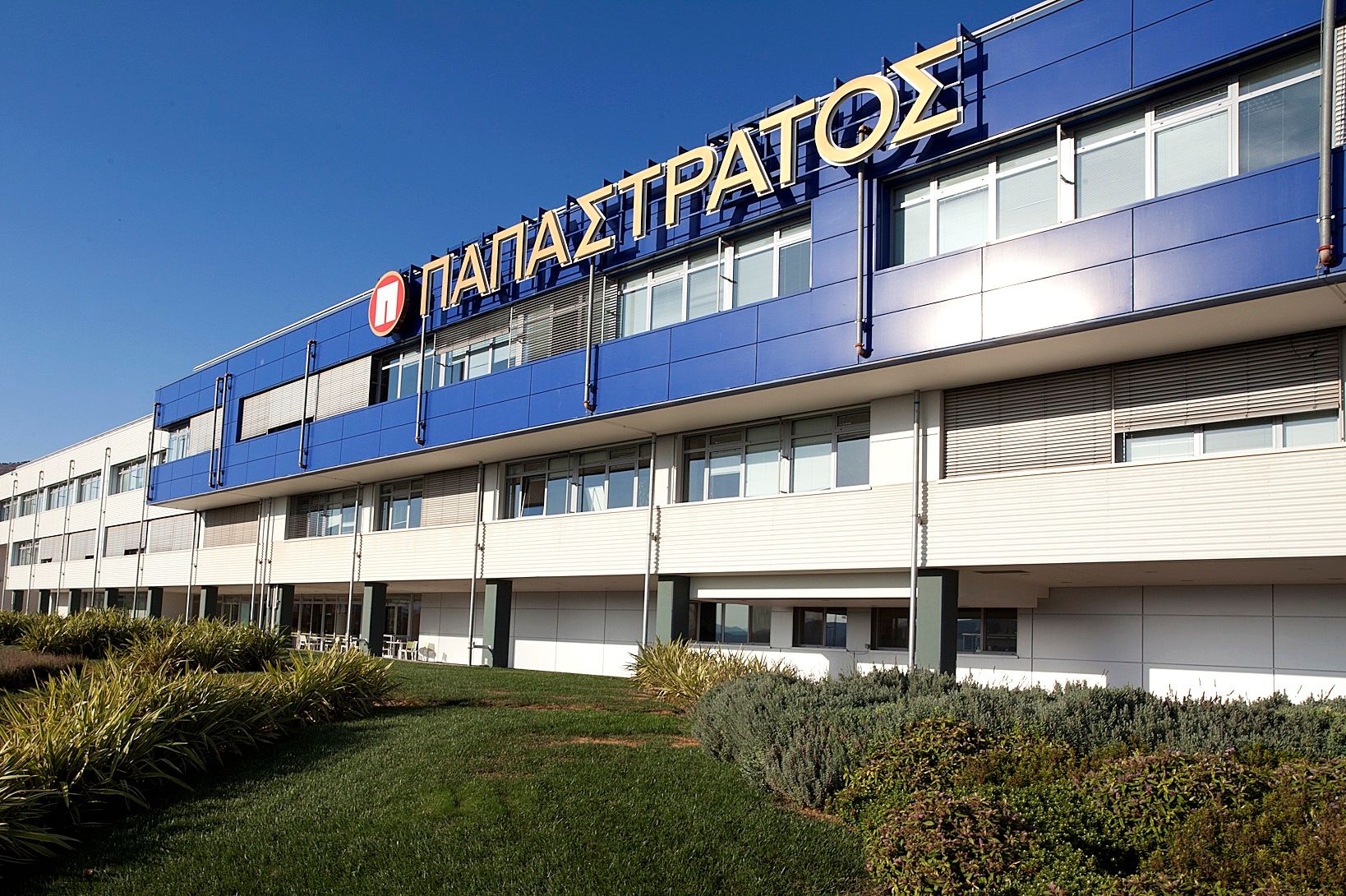 παπαστράτος-τέσσερις-νέες-γραμμές-562292956