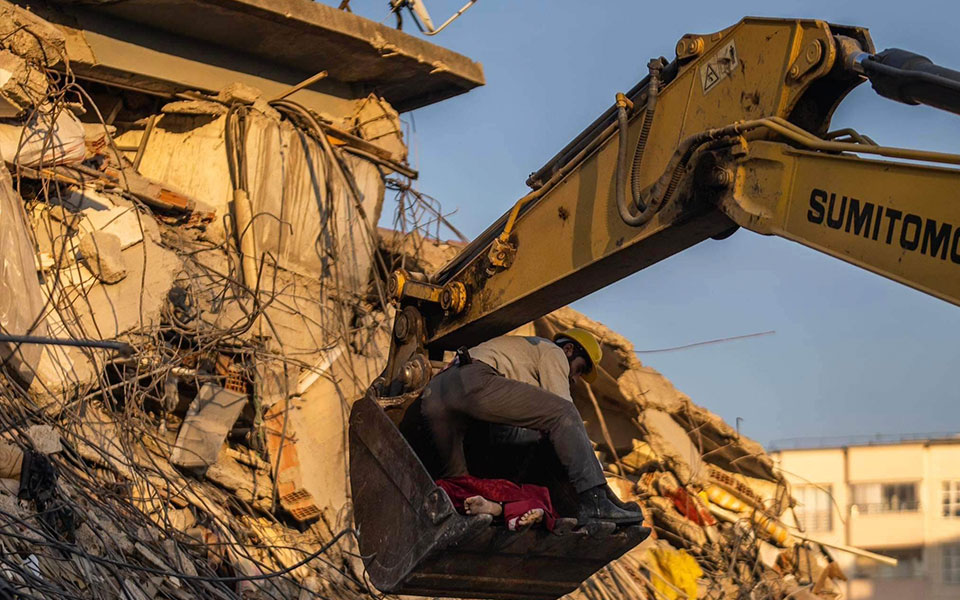 Τουρκία: «Στον πόλεμο ξέρεις τι συμβαίνει, στον σεισμό όλα χάνονται σε μια στιγμή»-2