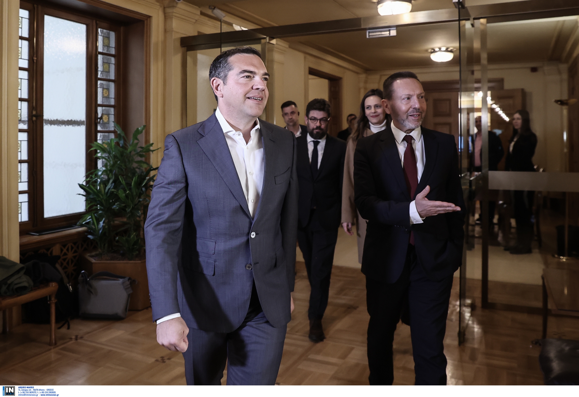 συνάντηση-αλ-τσίπρα-με-γ-στουρνάρα-μετ-562282780