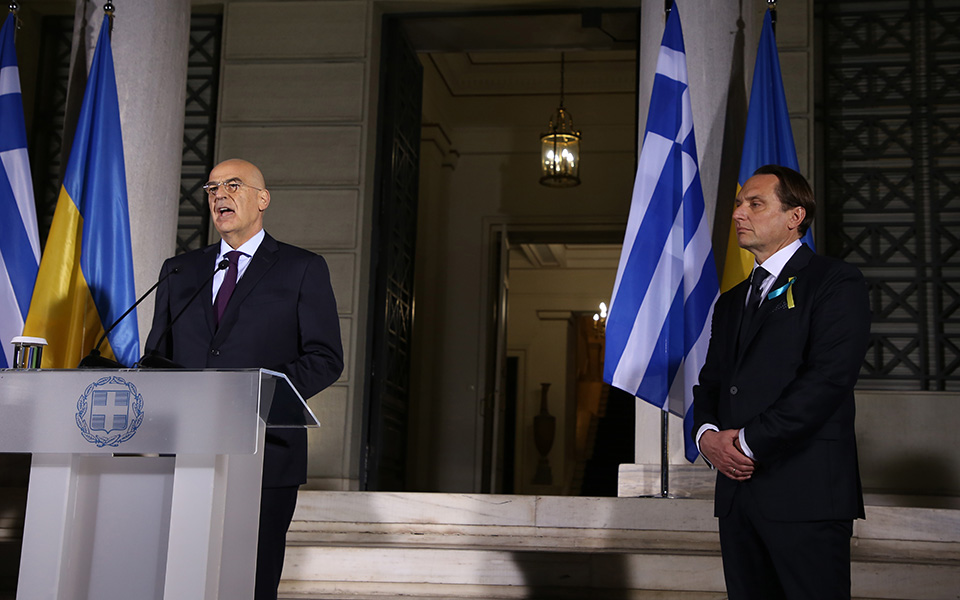 Δένδιας: Η Ελλάδα στέκεται δίπλα στον ουκρανικό λαό και ενάντια στον αναθεωρητισμό-1