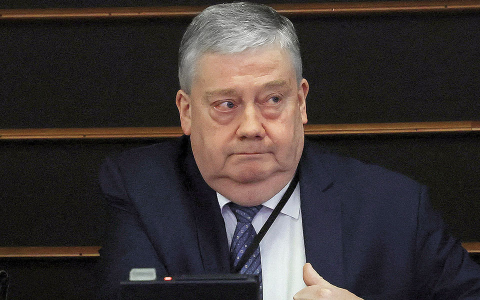 qatargate-ο-ταραμπέλα-κατηγορείται-πως-έλαβε-562274506