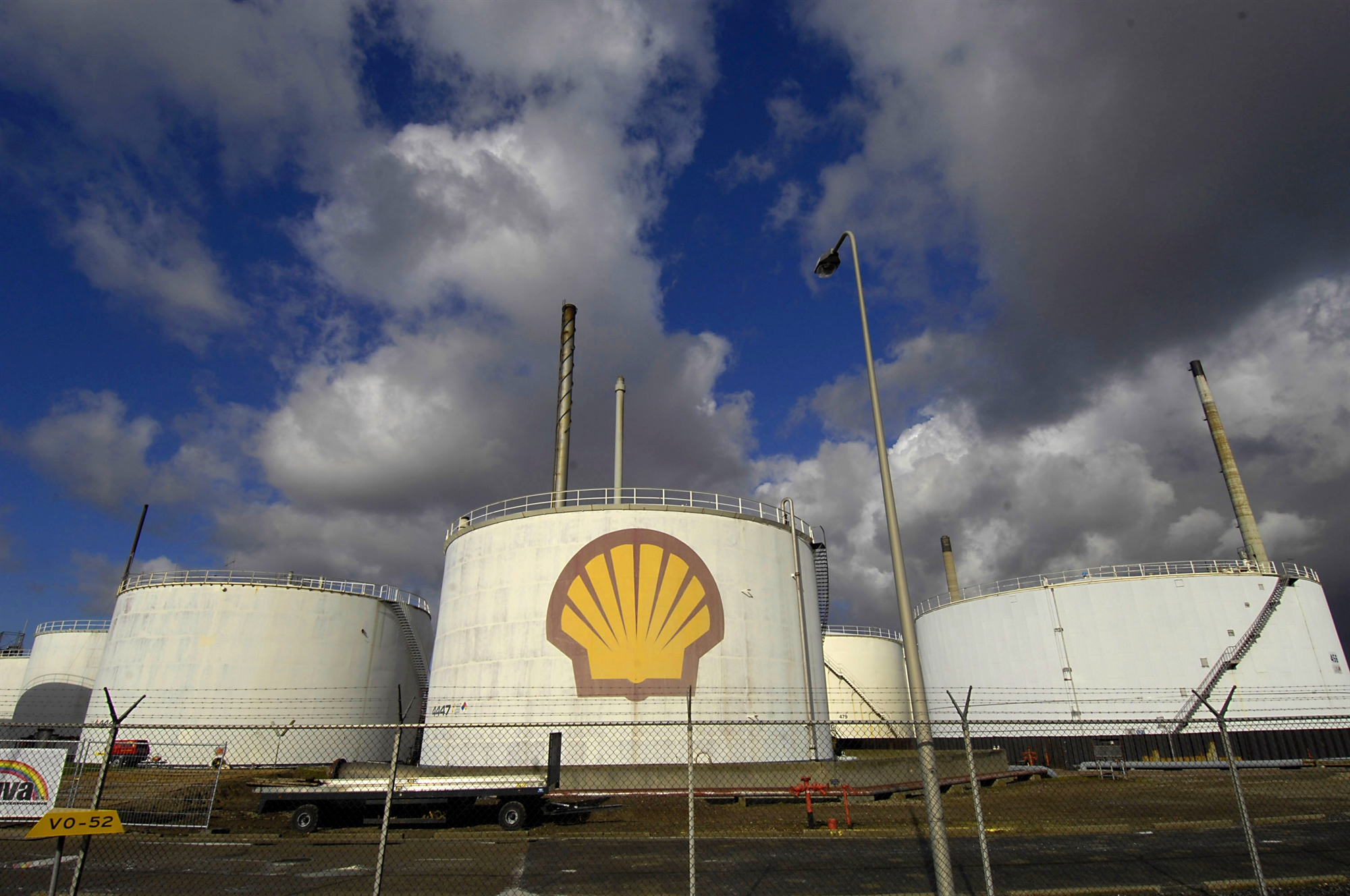 κέρδη-ρεκόρ-καταγράφουν-οι-πετρελαϊκ-562260133