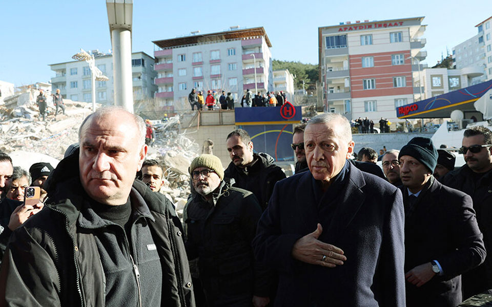 ερντογάν-για-σεισμό-συγγνώμη-για-την-κ-562298089