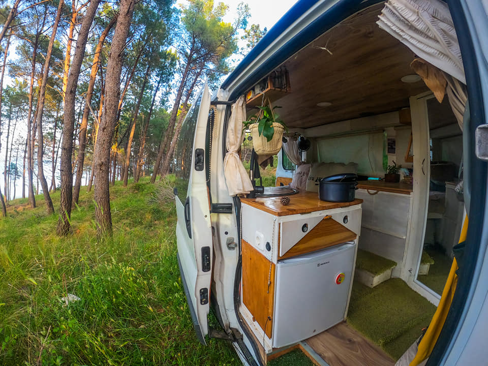 Από ένα διαμέρισμα της Μυκόνου στο Vanlife-4