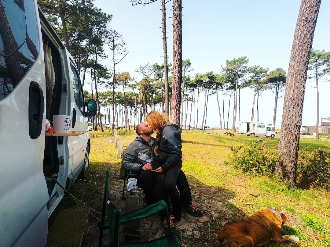 από-ένα-διαμέρισμα-της-μυκόνου-στο-vanlife-562289950