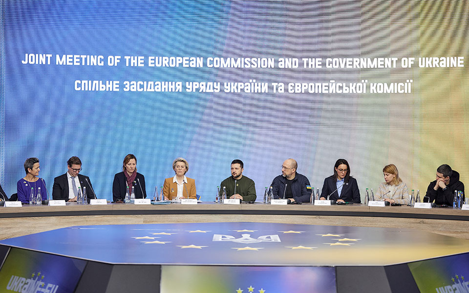 ουκρανία-ε-ε-σύσταση-γραφείου-ερευν-562261189