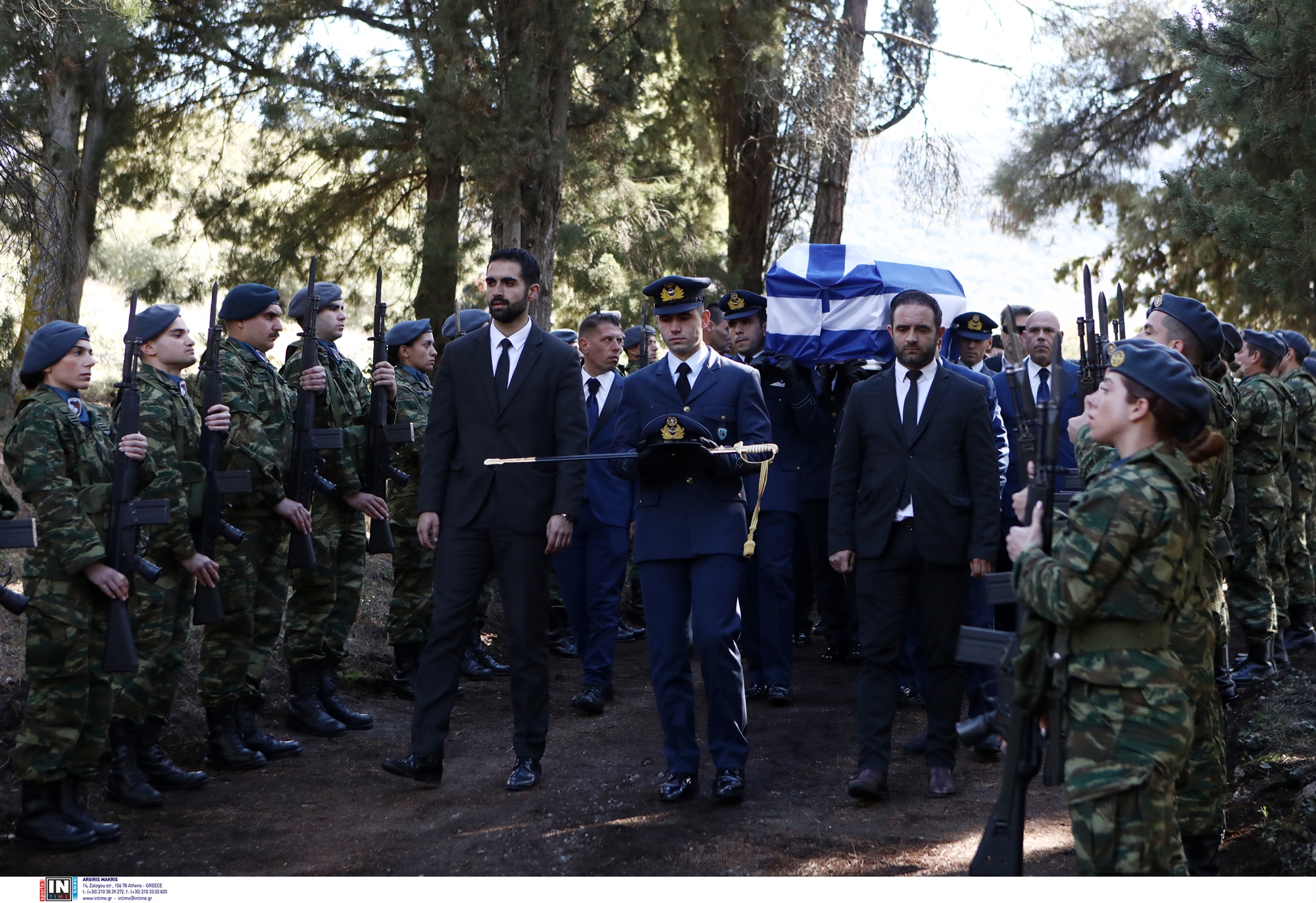 «Έγινες ο Ίκαρος της καρδιάς μας»-1