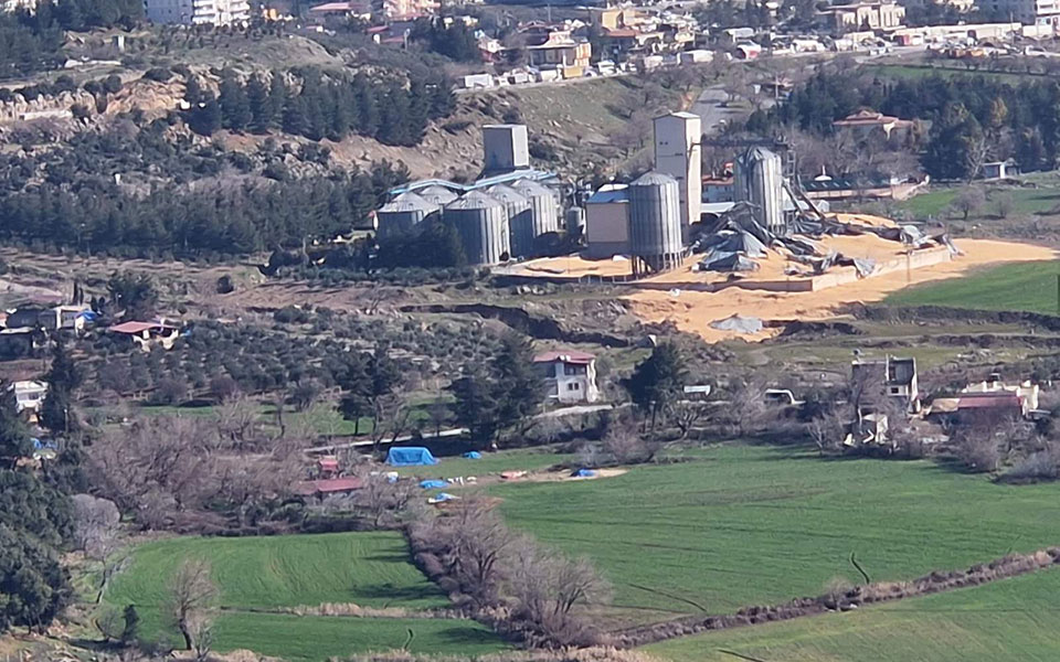 σεισμός-στην-τουρκία-η-ελληνική-αποστ-562270828