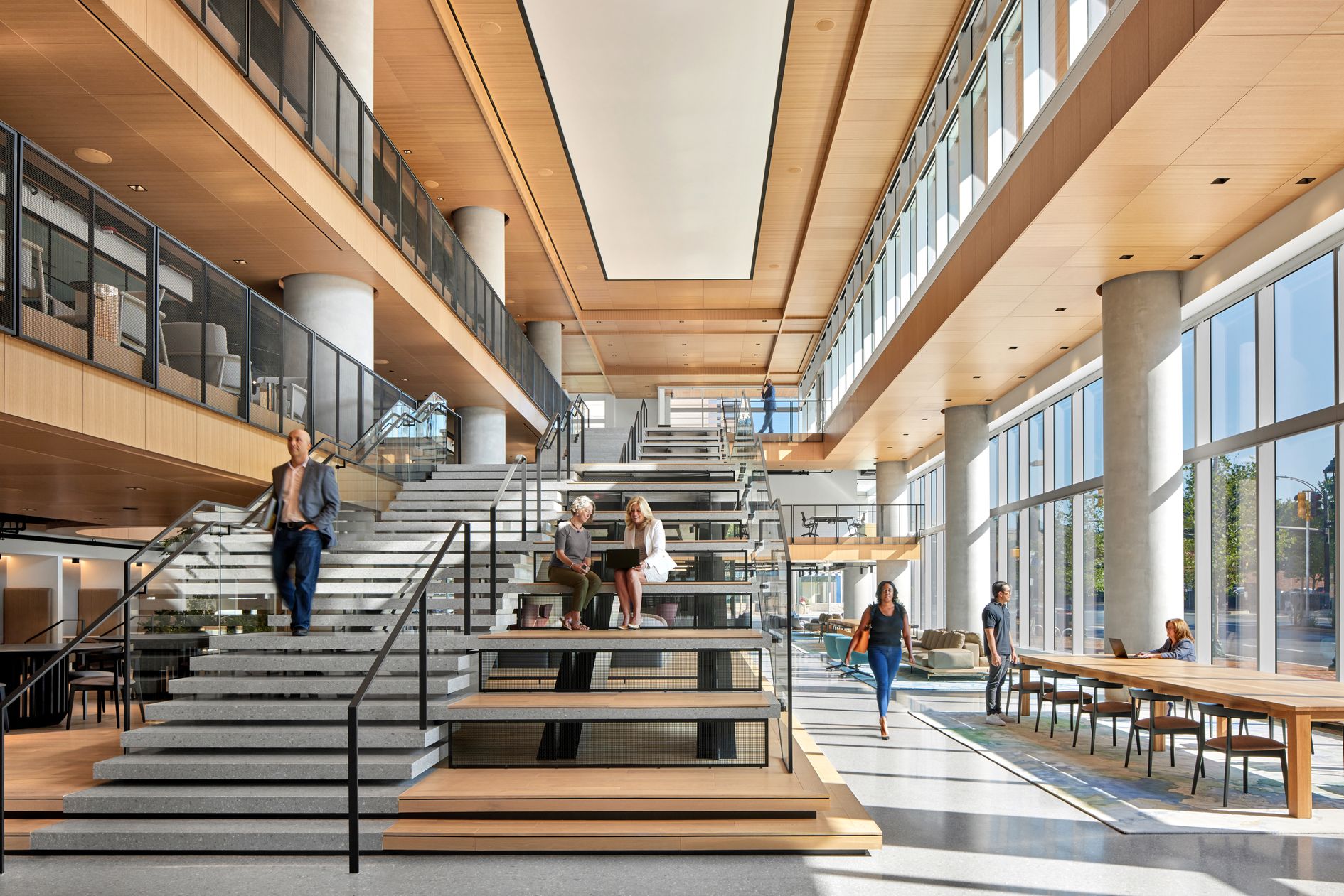 Σαν σαλόνι σπιτιού – Το νέο μοντέλο υβριδικής εργασίας αλλάζει την αρχιτεκτονική γραφείου-1