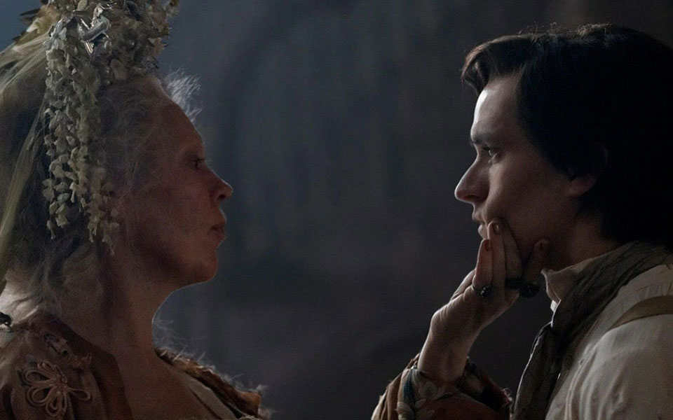 μεγάλες-προσδοκίες-πρώτα-πλάνα-από-562268209