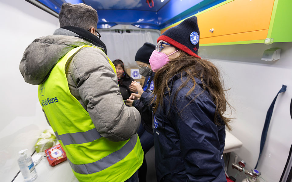 Γιατροί του Κόσμου: Μία αγκαλιά για τους Ουκρανούς πρόσφυγες-7