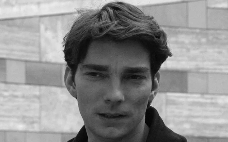 διευθυντής-μπαλέτου-στη-γερμανία-επι-562278532