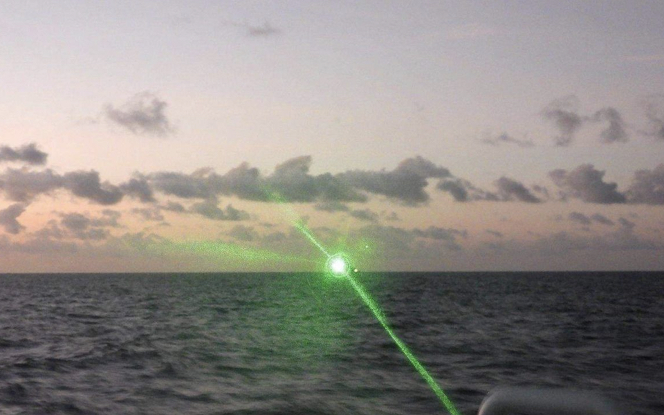 κινεζικό-πλοίο-στόχευσε-με-λέιζερ-σκά-562276306