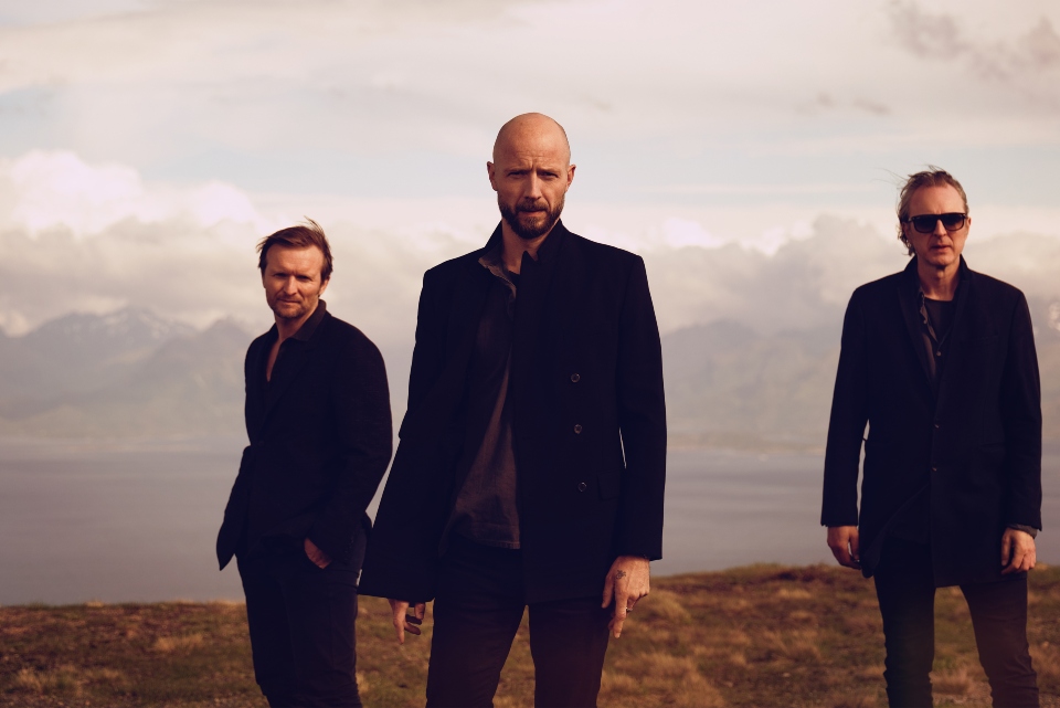 release-athens-2023-οι-madrugada-επιστρέφουν-στην-αθήνα-562279696