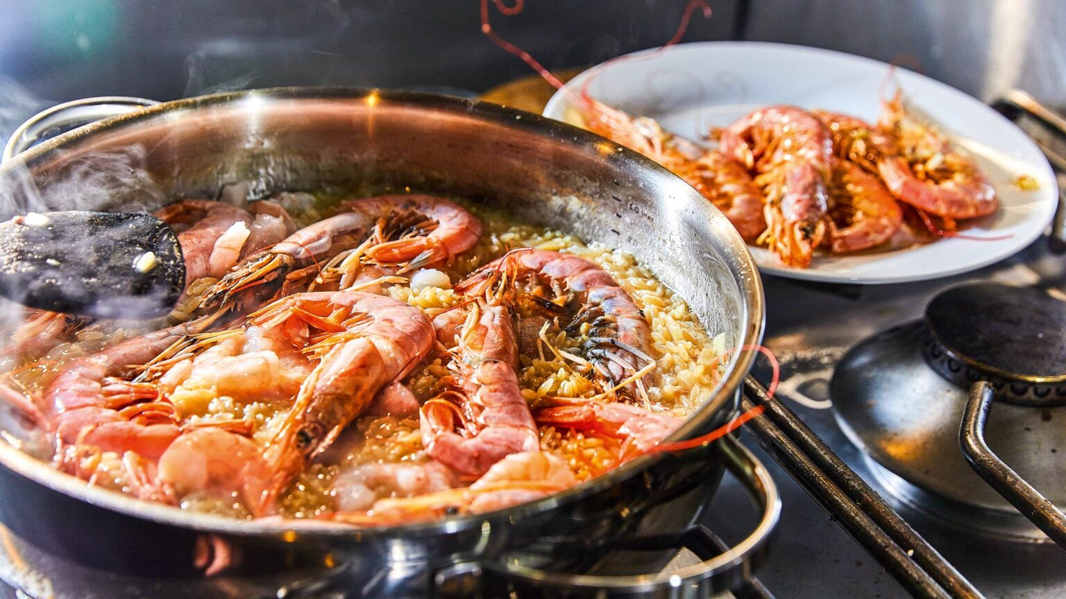 γαρίδες-με-μανέστρα-από-το-άγιο-όρος-562295818