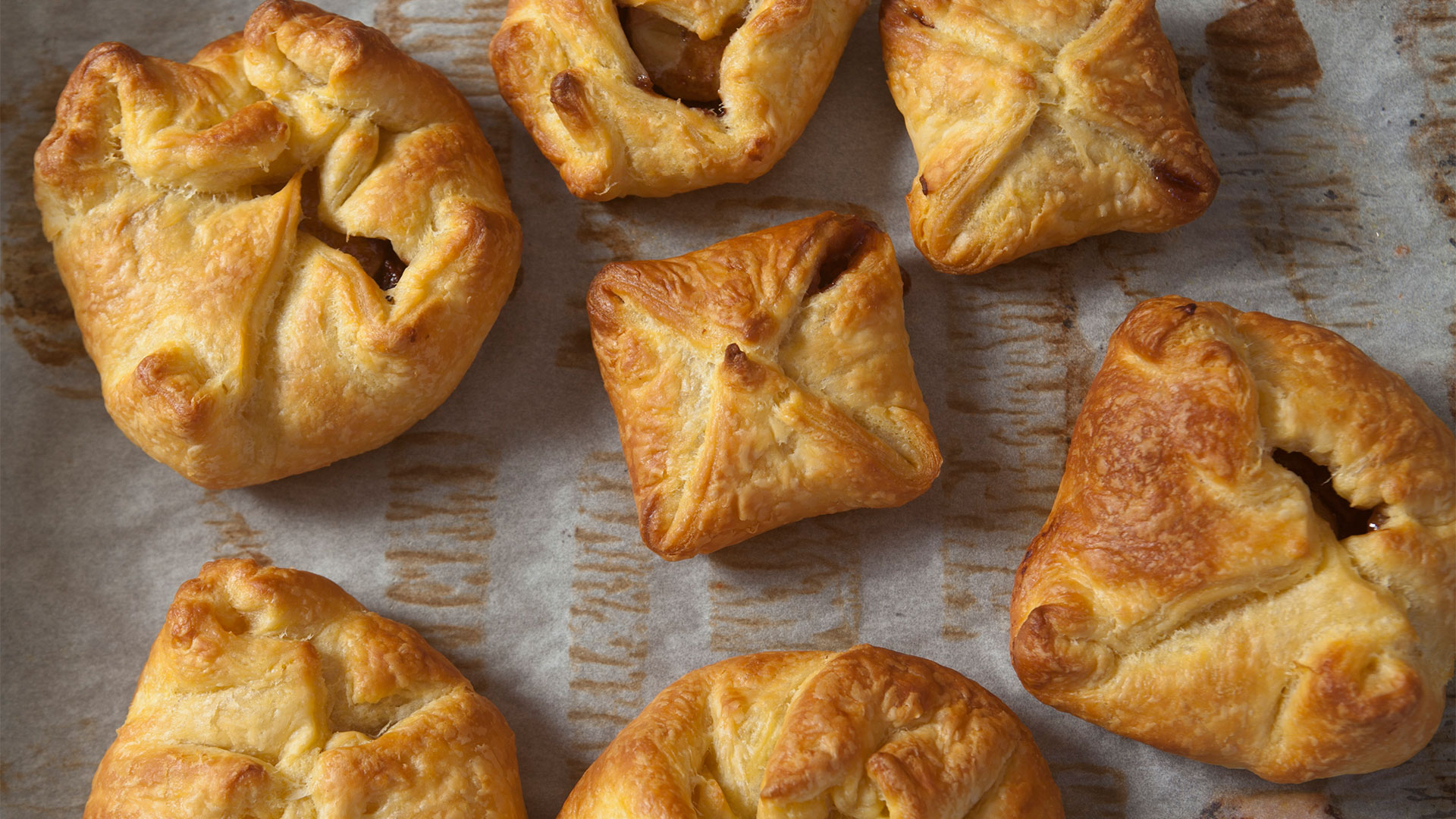 κρουασάν-με-μερέντα-και-μπανάνα-βήμα-β-562263226