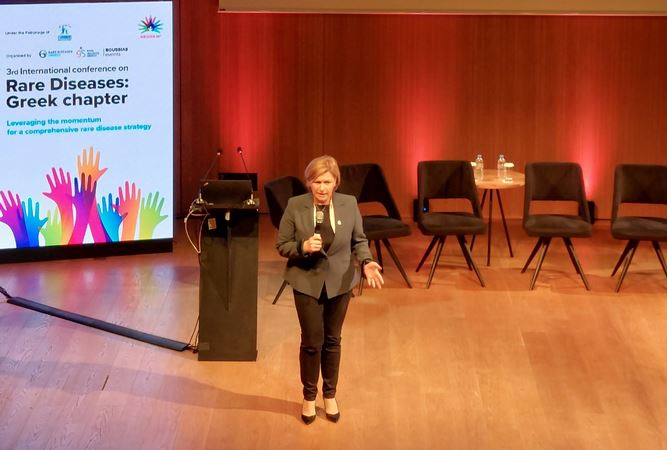 «Είναι σκληρά καρύδια, αλλά» – Η οδύσσεια των ασθενών με σπάνιες ασθένειες-4