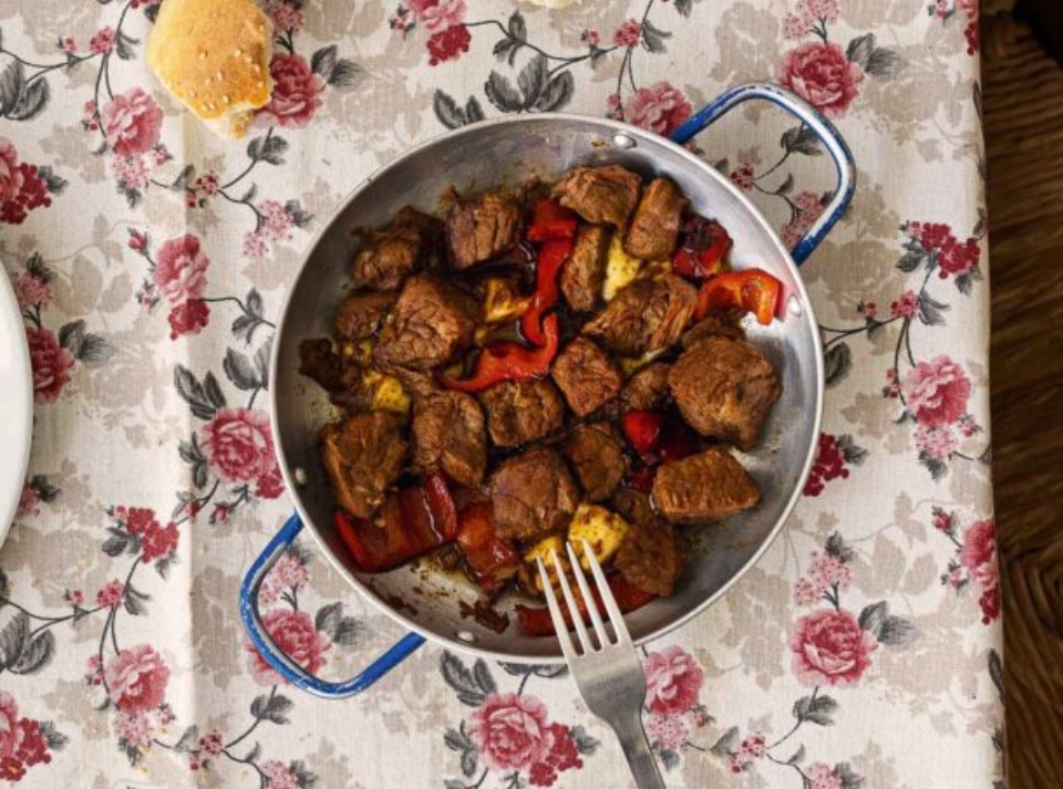 o-μπεκρή-μεζές-της-ταβέρνας-του-βαρδή-562266100