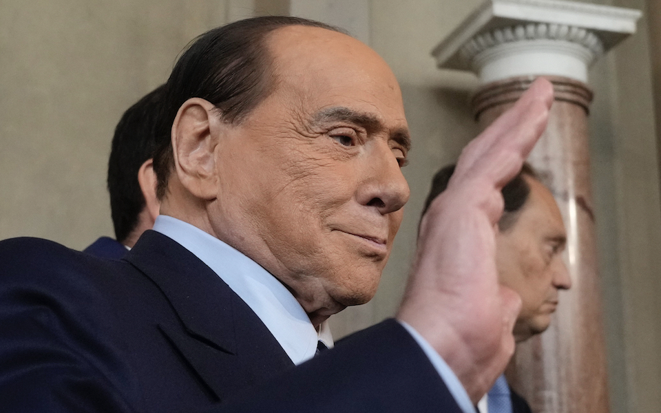 politico-εσωτερική-εξέγερση-στο-ελκ-για-τα-562278592