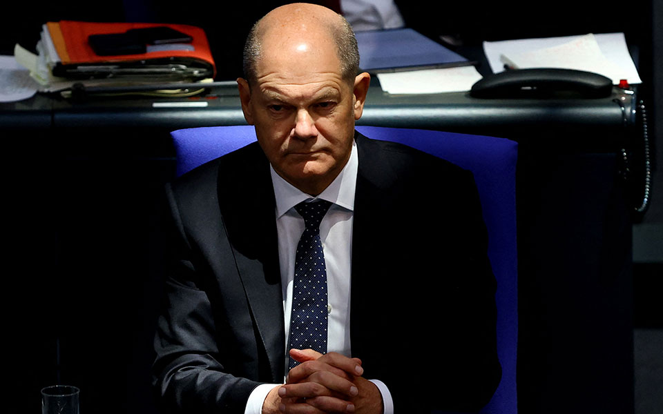 σολτς-ο-πούτιν-δεν-θα-πετύχει-τους-στό-562268569