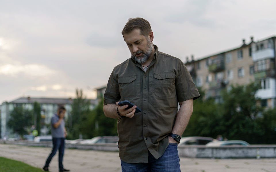 πώς-τα-smartphones-αλλάζουν-τον-πόλεμο-στην-ουκρ-562282417