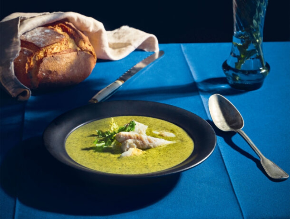 πεσκανδρίτσα-σούπα-με-σέλινο-και-μυρω-562283569