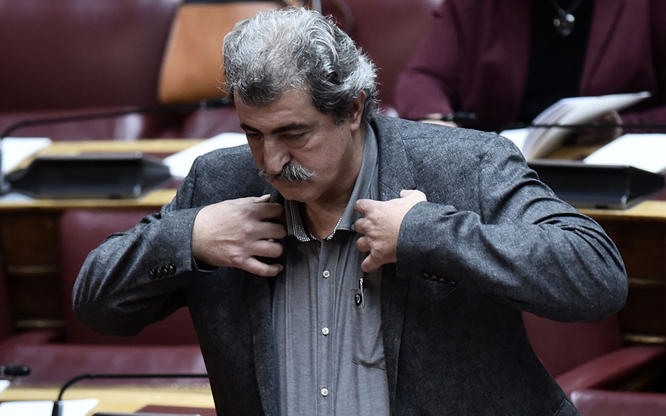 συριζα-για-ανάρτηση-πολάκη-απάντησε-562298008