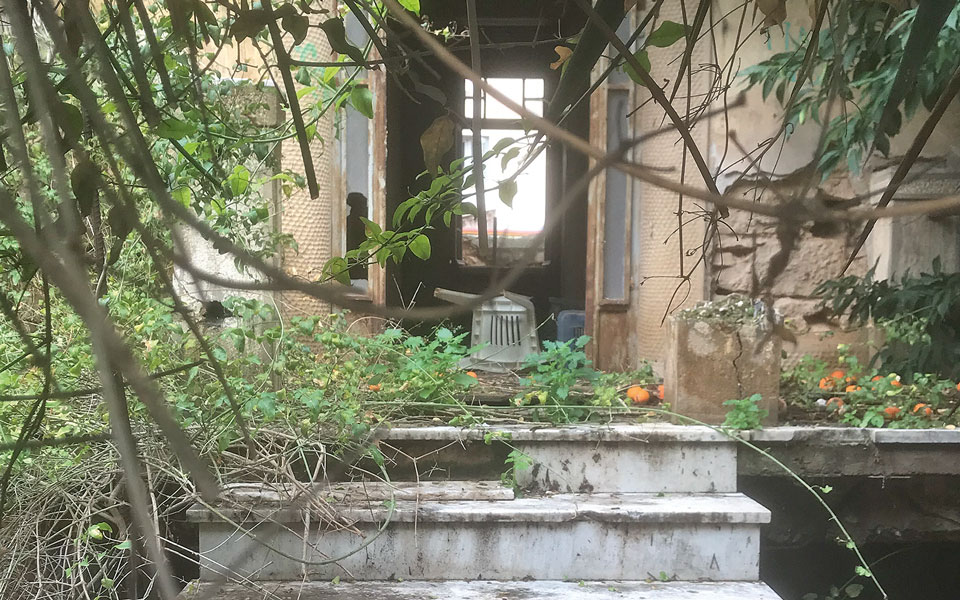 στην-οδό-σειρήνων-του-παλαιού-φαλήρου-562263712