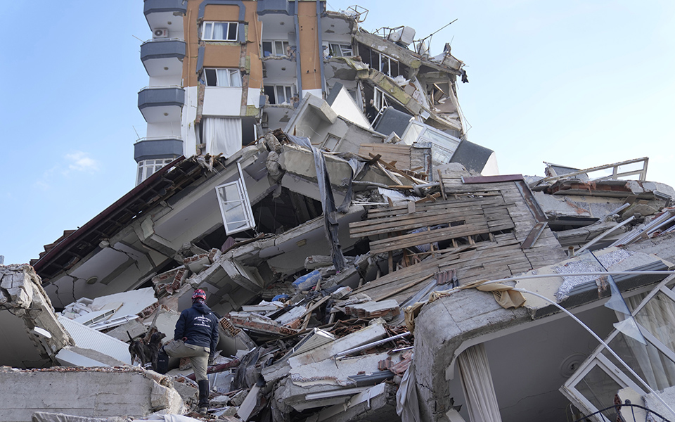 σεισμός-στην-τουρκία-συνελήφθη-κατασ-562272679