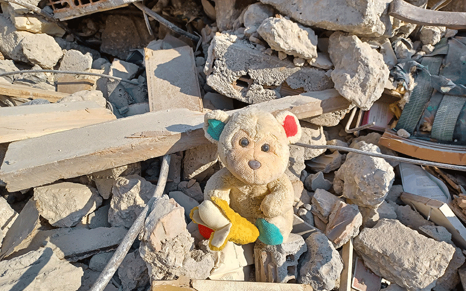 «Μας ακούει κανείς;» – Οδοιπορικό στα χαλάσματα της Τουρκίας-2