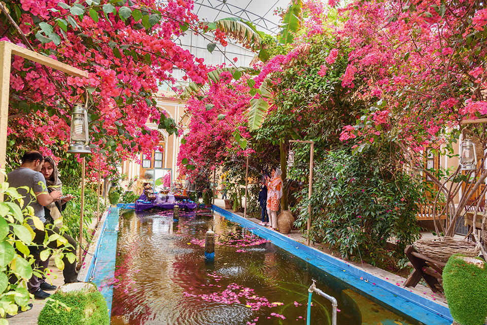 Μέση Ανατολή: Από τους κρυφούς κήπους της Γιαζντ στους πλίνθινους ουρανοξύστες της Υεμένης-1