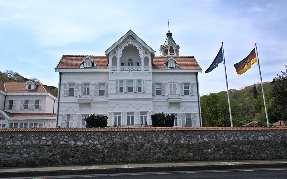 γερμανία-εκλεισε-το-προξενείο-στην-κω-562256836