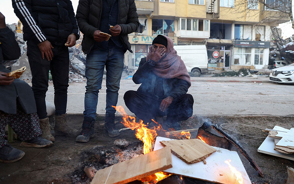 εε-επείγουσα-ανθρωπιστική-βοήθεια-ύψ-562269145