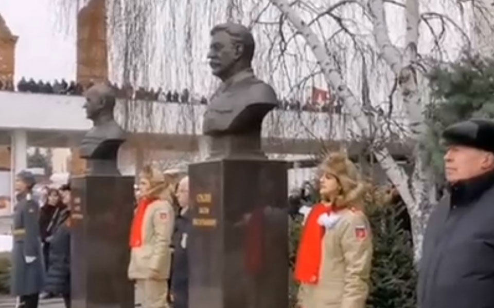 ρωσία-αποκαλυπτήρια-προτομής-του-στά-562257331