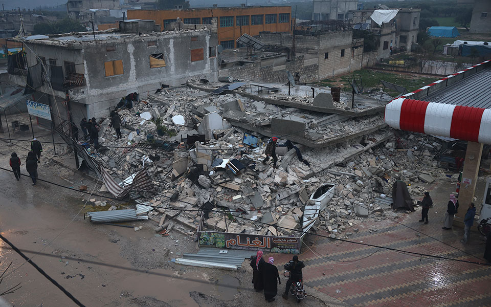 Τουρκία – Συρία: Δραματικές ώρες μετά τα 7,8 Ρίχτερ, πάνω από 1.400 οι νεκροί-2