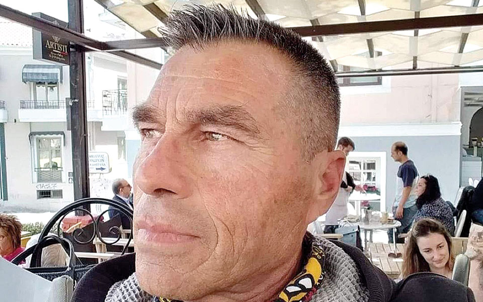 oταν-σώζεις-έναν-άνθρωπο-είναι-σαν-να-το-562274641