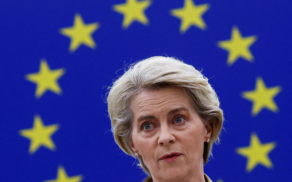 ε-ε-στη-βρετανία-η-φον-ντερ-λάιεν-συνά-562298035