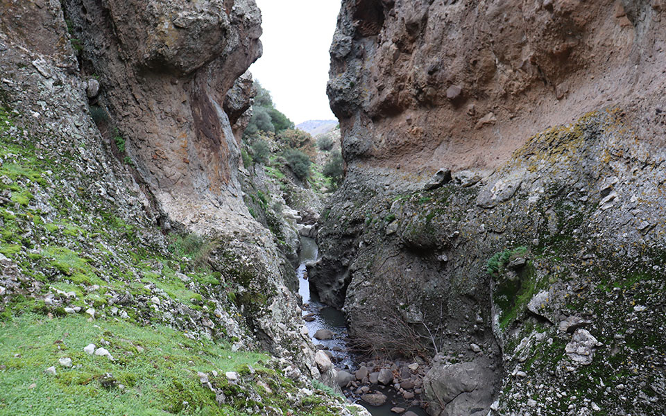 το-εντυπωσιακό-φαράγγι-του-βούλγαρη-σ-562263601