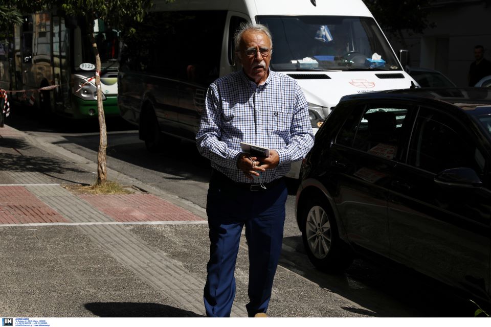 ίλιον-προπηλάκισαν-τον-δημήτρη-βίτσα-562319374