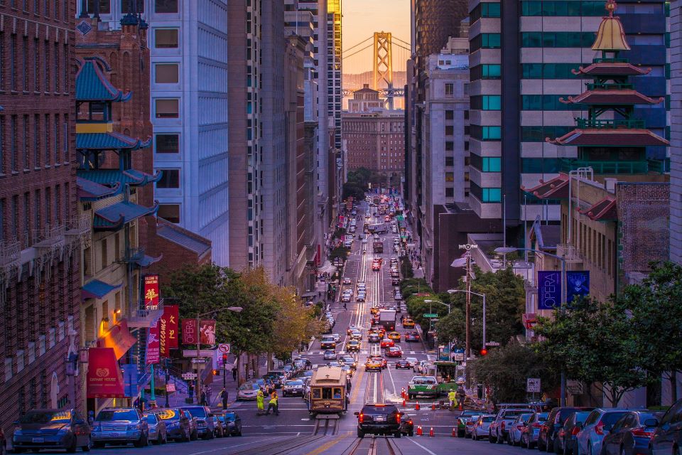 οι-αμερικανοί-επιστρέφουν-στις-πόλει-562347589