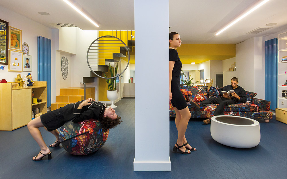 στα-ημιυπόγεια-είναι-η-θέα-στο-περιο-562349131