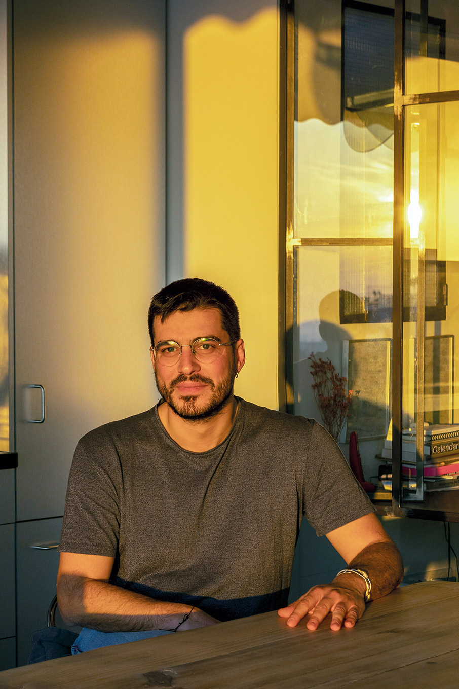 My Space: Το «εικαστικό» σπίτι του Βασίλη Παπαγεωργίου στου Γκύζη-1